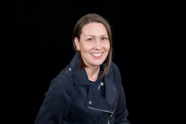 Claire Izsard